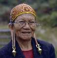 Kelabit-Frau mit traditionellem Ohrschmuck, Sarawak (Malaysia) [00218-K-41]
